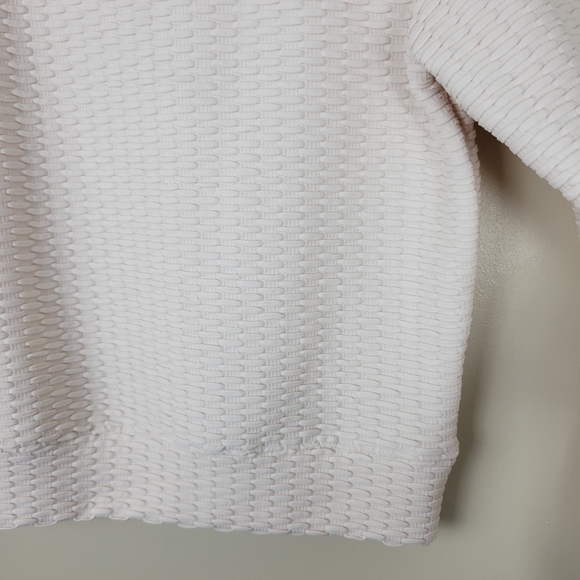 The Upside Sweater - Picture 4 of 9